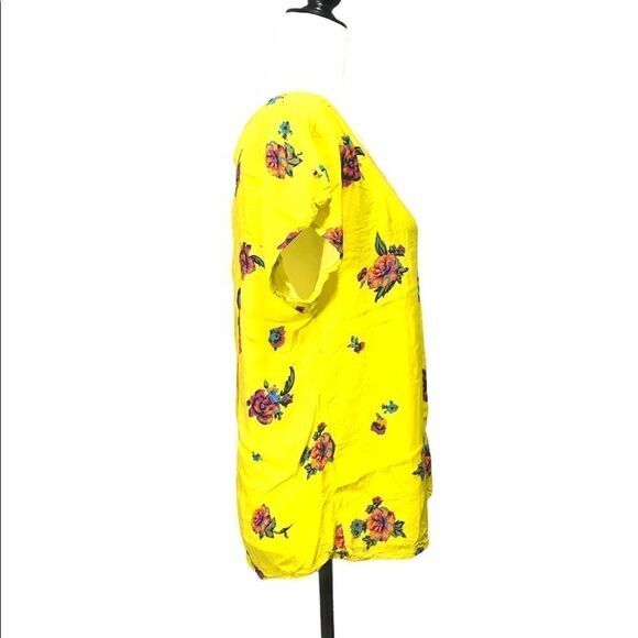 𝅺🚨 Splendid Rayon Floral Split Back Summer Blouse - Picture 3 of 7